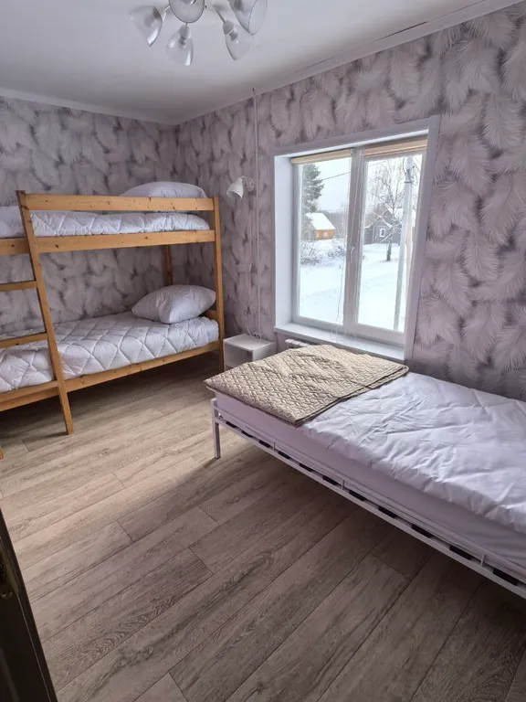 Коттедж Уютный дом на берегу реки — Любим