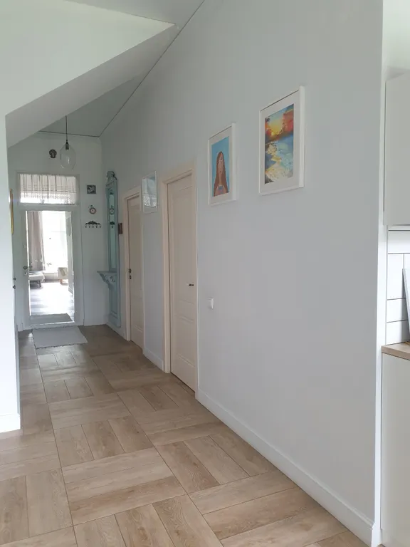 Коттедж Часть дома с отдельным входом и садом — Обушково