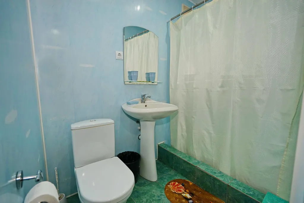 Уютный домик в парковой зоне, на берегу моря