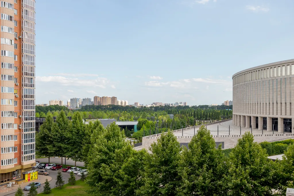 Апартамент LikeHome Карамель c видом на стадион и парк