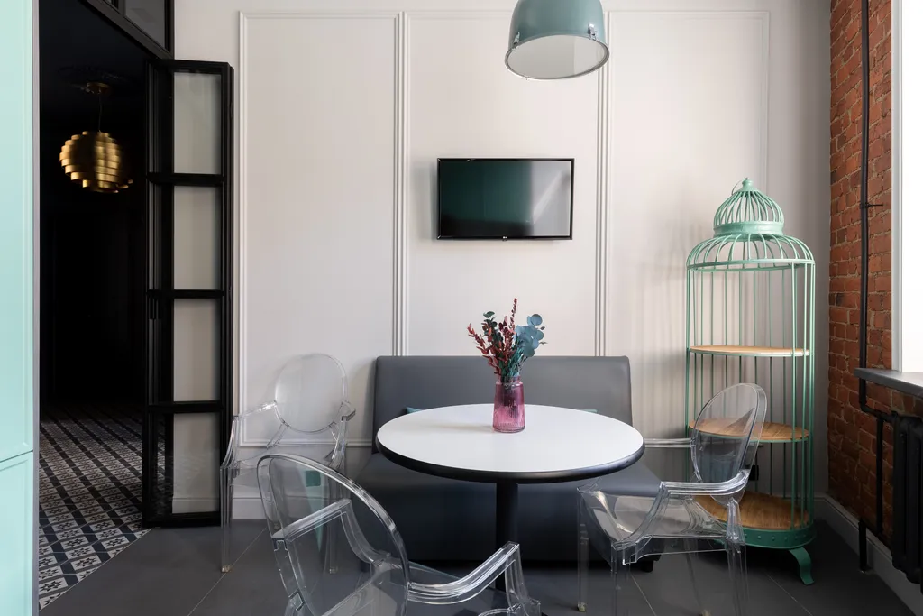 Видовая квартира с балконом на Пяти углах