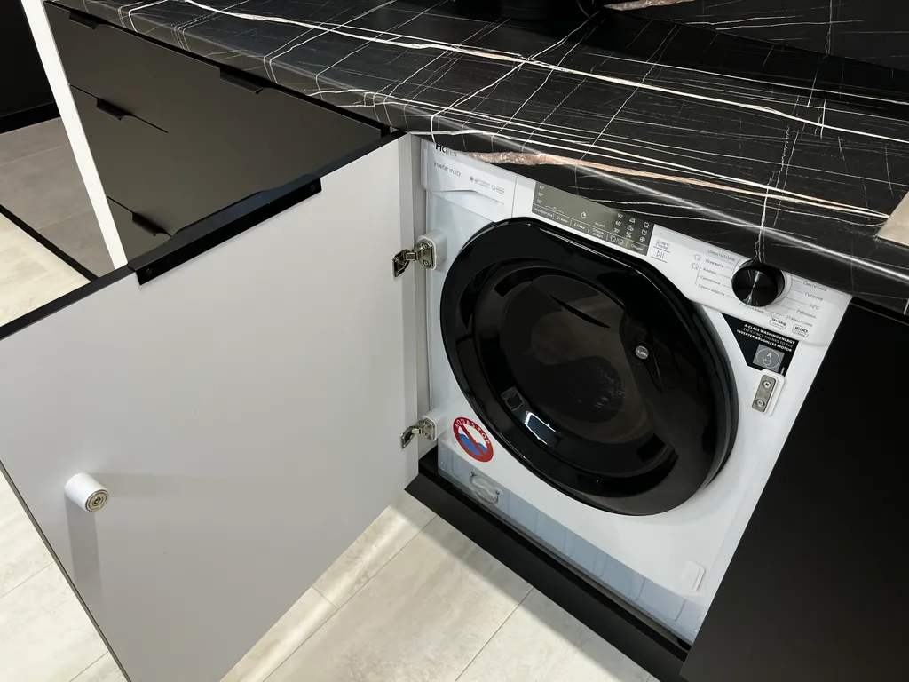 Премиальная квартира в центре города на высоком этаже в ЖК Республика