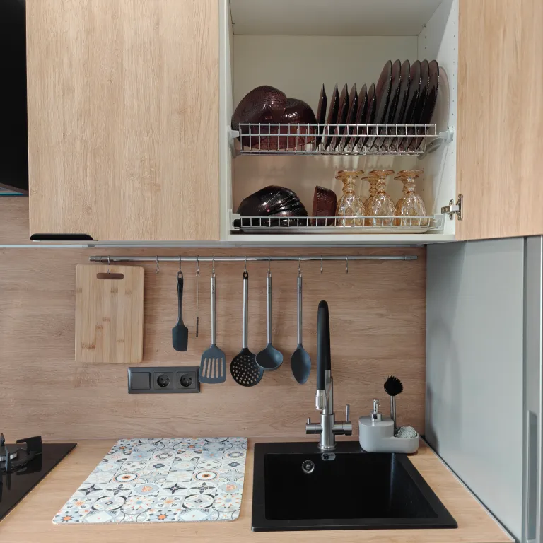 Современная квартира в самом центре рядом с парком и кафе, арт-квадрат