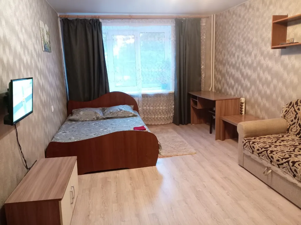 Уютная квартира, развитая инфраструктура, в шаге от достопримечательно — аренда посуточно в Боровичи