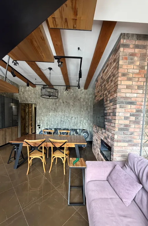 Уютная двухуровневая квартира в самом центре горнолыжного курорта