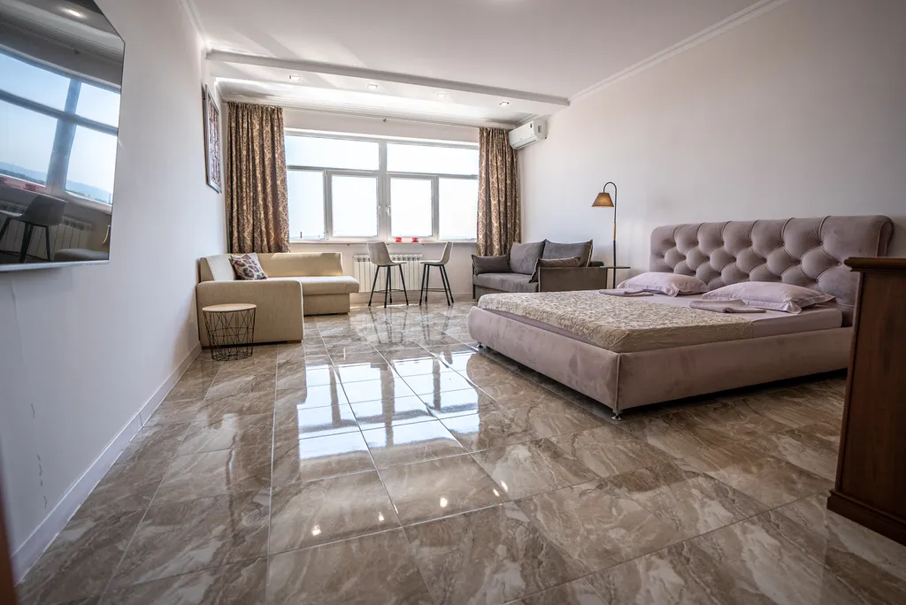 Квартира Две спальни, два санузла, центр, красивый вид на реку — аренда посуточно в Владикавказ