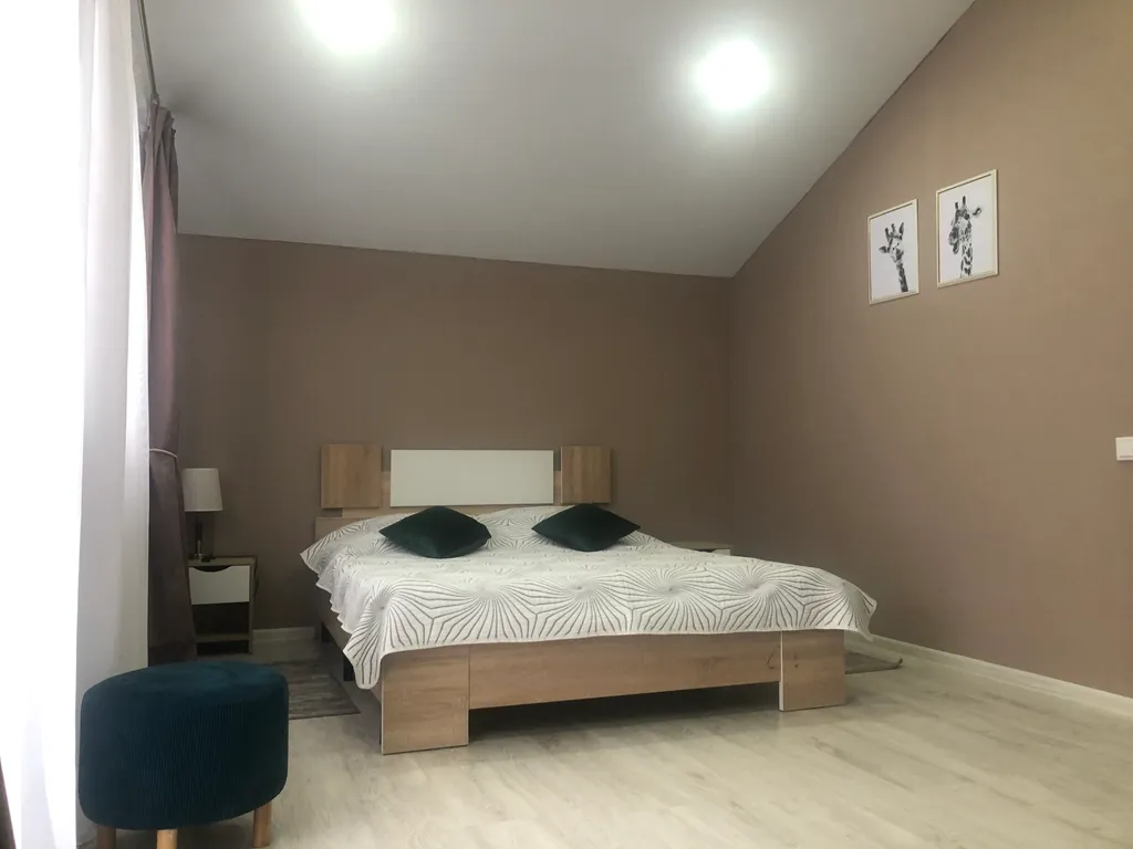 Дом с видом на озеро и горы на озере Банном