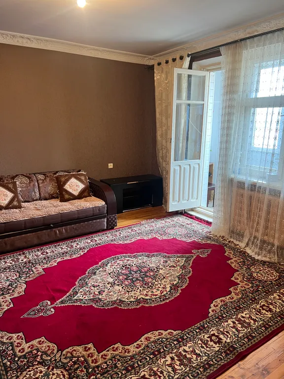 Уютная двухкомнатная квартира в центе города — аренда посуточно в Махачкала