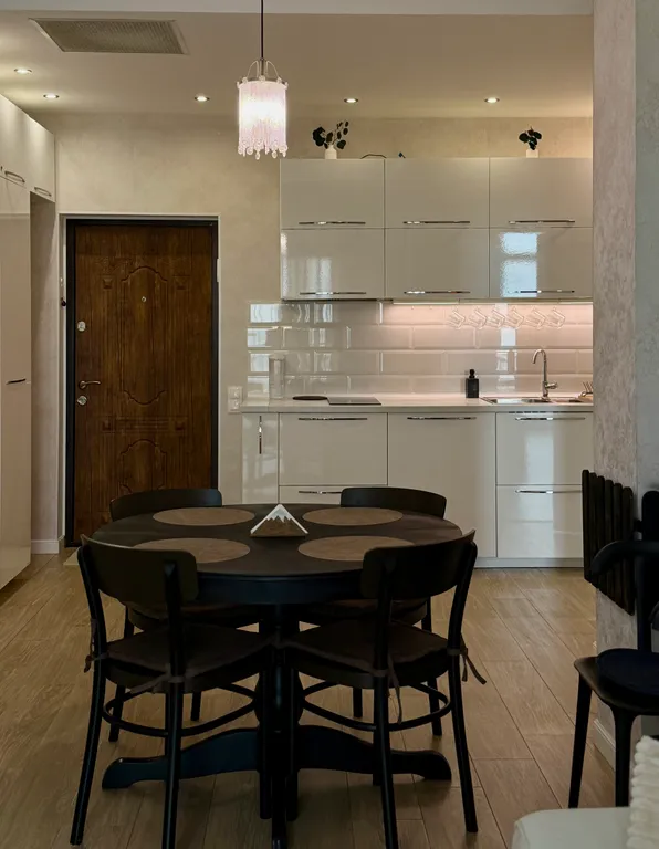 Корона с видом на море