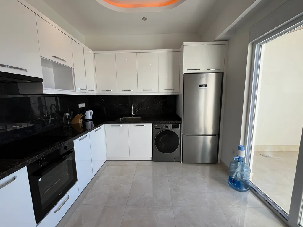 Просторная 2-этажная квартира с видом на море 10 минут от пляжа