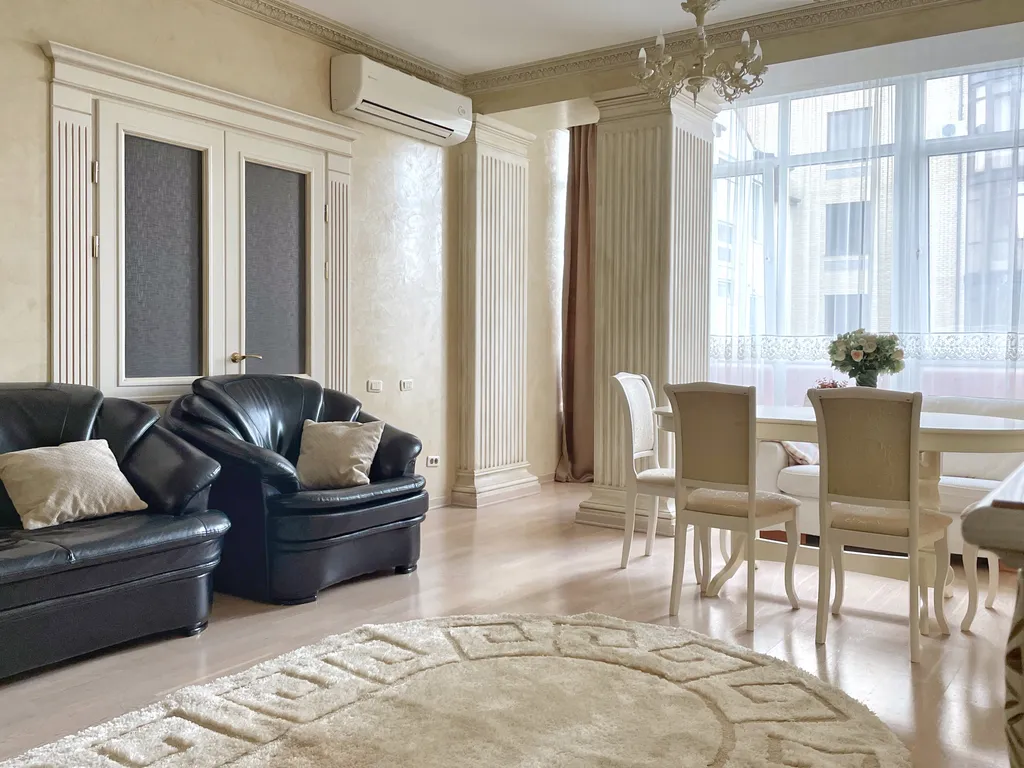 Трекомнатная квартира на Баталинской