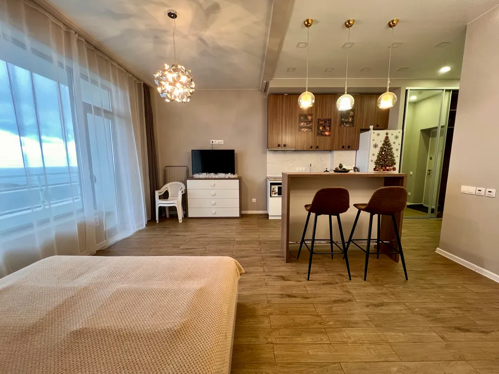 Просторная студия с видом на море и Ласточкино гнездо.