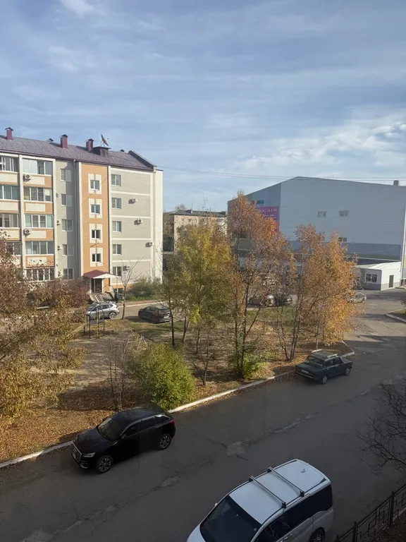Квартира Сдается просторная двухуровневая квартира — Биробиджан
