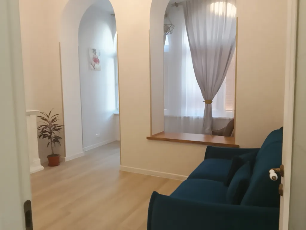 2-х комнатная квартира в центре Сухума