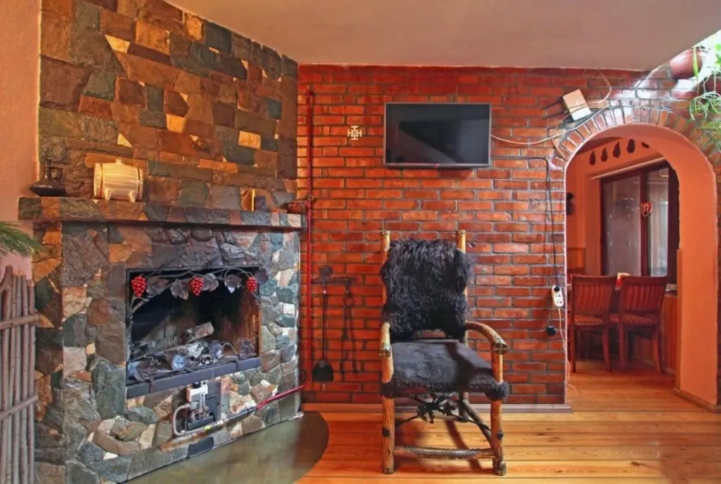 Коттедж Коттедж с уютным балконом-террасой — Кисловодск