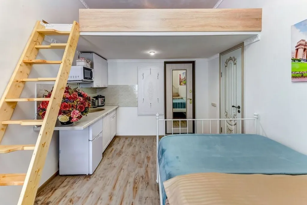 Квартира Квартира Двухуровневая студия вместительностью до 5 человек в центре Петербурга — Санкт-Петербург