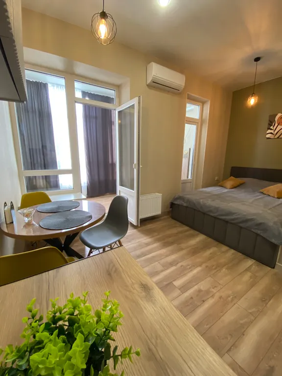 Яркая уютная студия с закрытой территорией