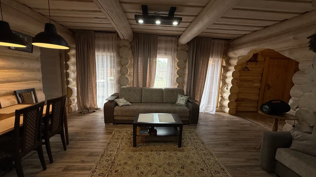 Домик у реки