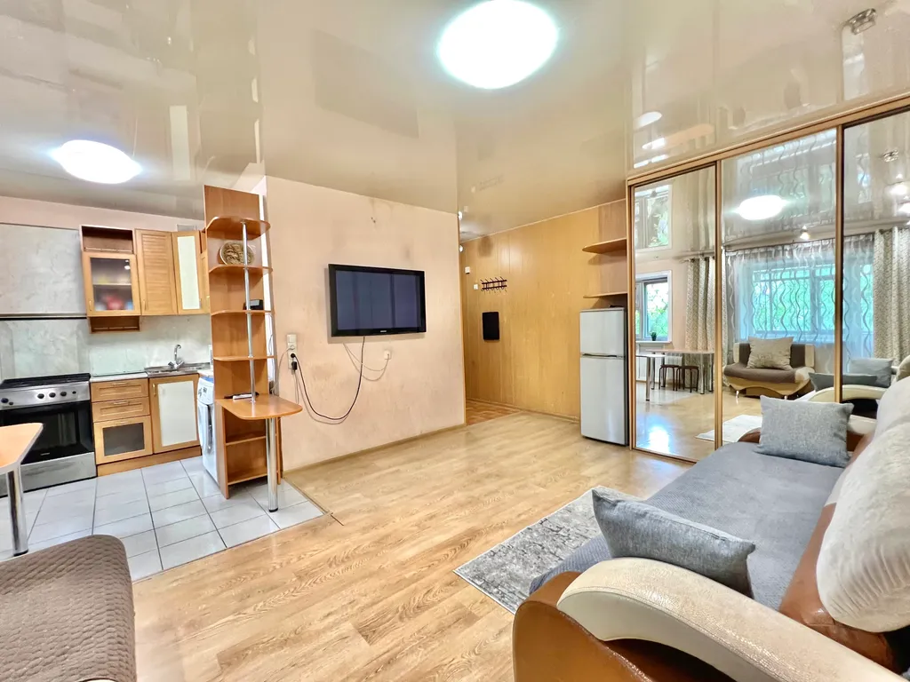 Уютная квартира около ЖД вокзала