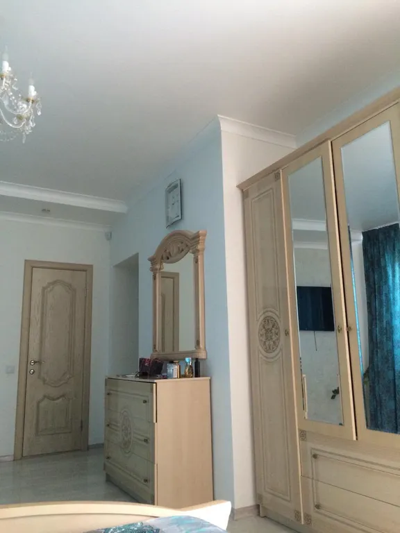 Дом с двориком для вас и парковка