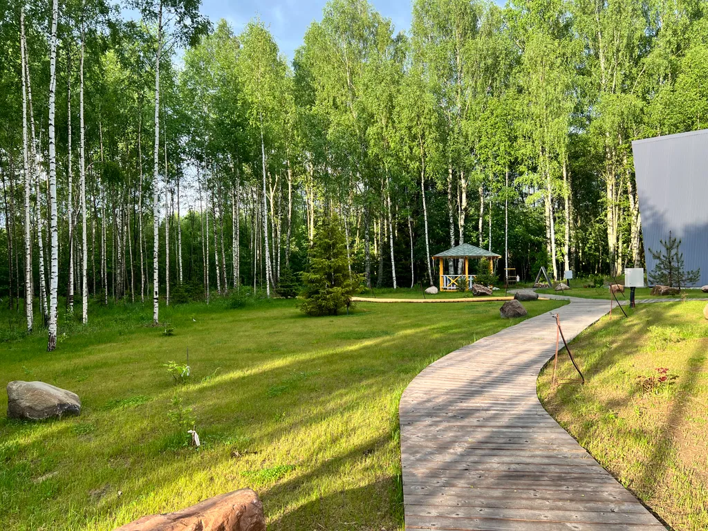 Уютный дом в лесном массиве недалеко от реки