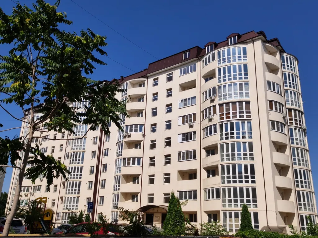 Европлюс возле вокзала