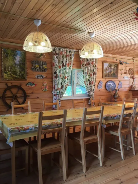 Домик на берегу Оки в сельской усадьбе Варежка