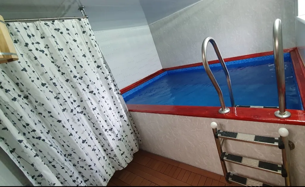 Уютный домик с баней рядом с центром города