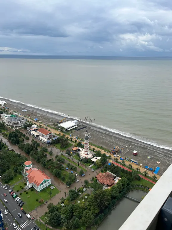 Студия на 1-й линии с видом на море в небоскребе орби сити на 2-3 гост