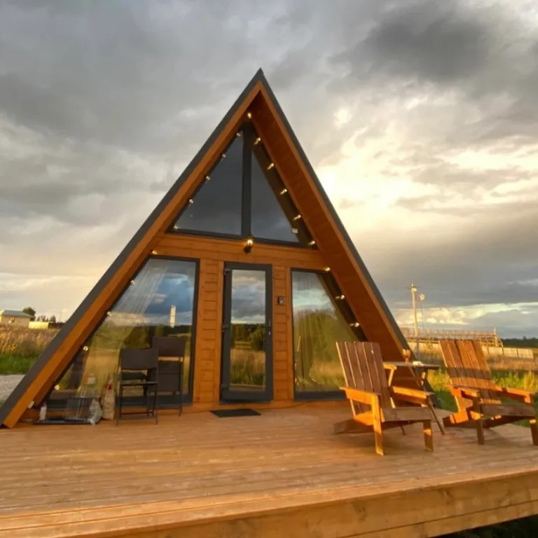 Шале Småland Люкке Хаус на хуторе близ речки