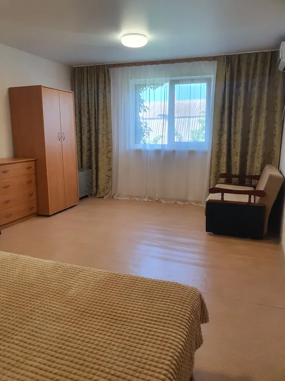 Дом с бассейном у моря