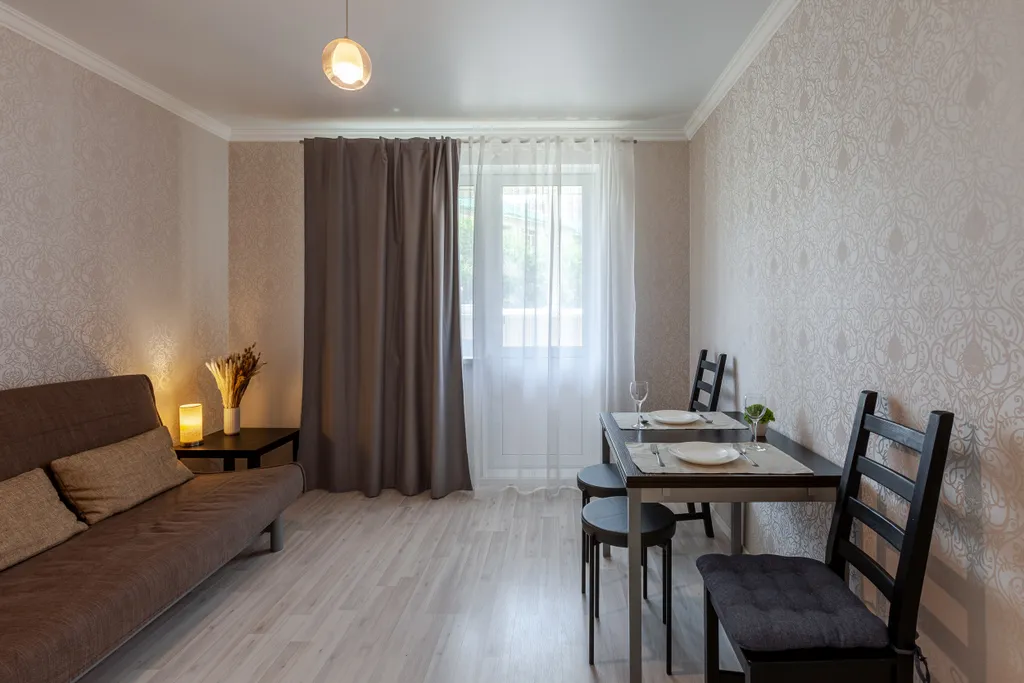 Уютная двухкомнатная квартира на Лукачева 10