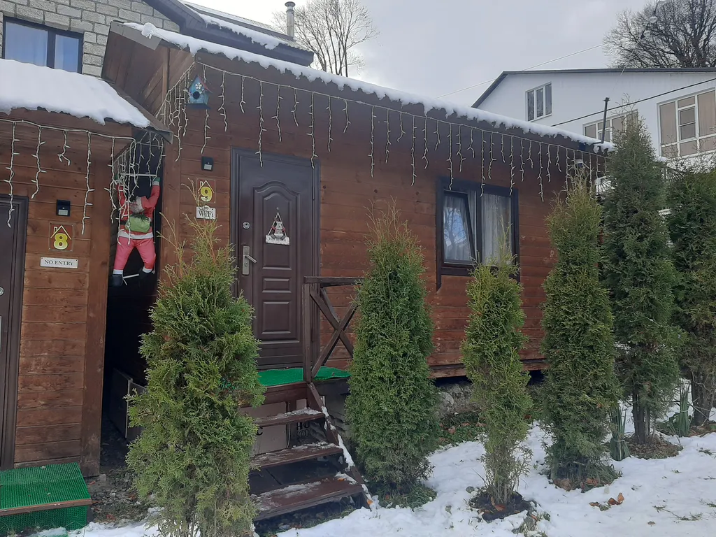 Коттедж Домик 4-местный бюджетный 9 — Архыз