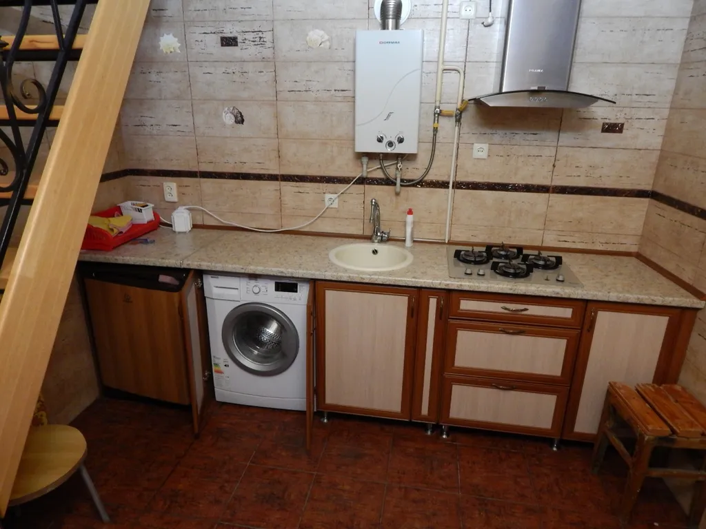 Коттедж 1-комнатный Дом — Евпатория