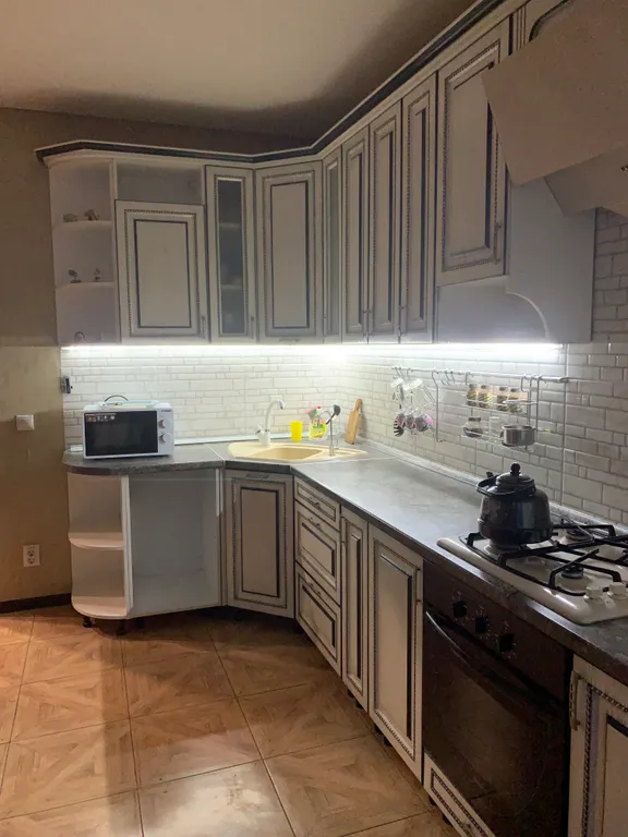 Уютная, просторная двухкомнатная квартира в тихом районе — аренда посуточно в Калуга