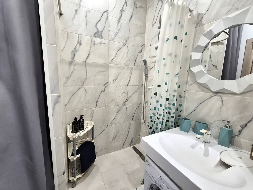 Яркая студия рядом с Мытищинской больницей