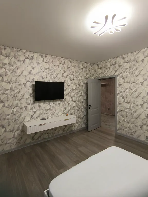 Современный коттедж в пригороде с баней и горячим чаном