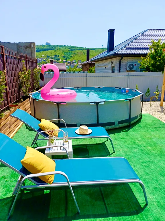 Дом с видом на море и горы