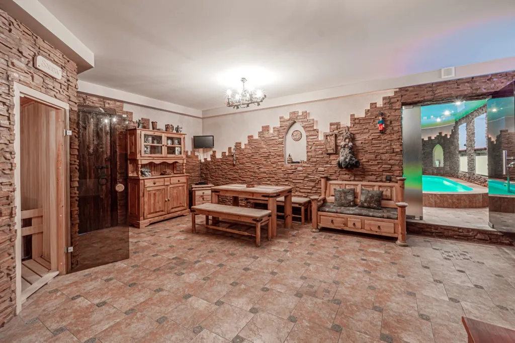 6-комнатный Дом