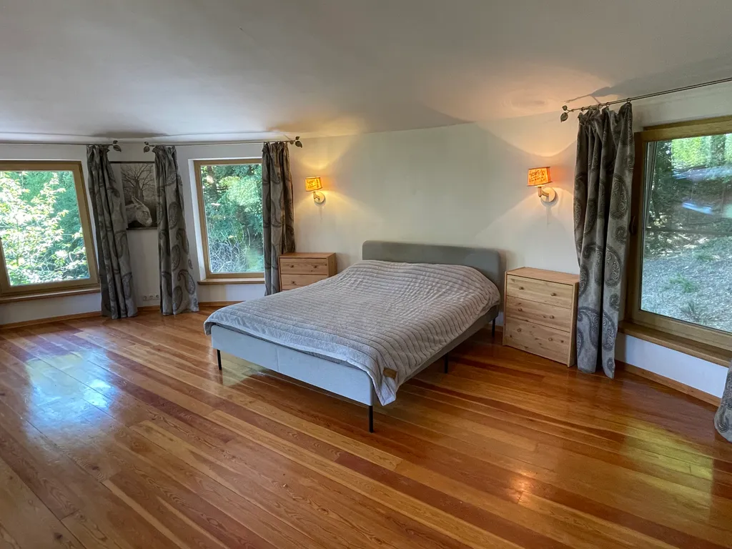 Круглый дом в горах