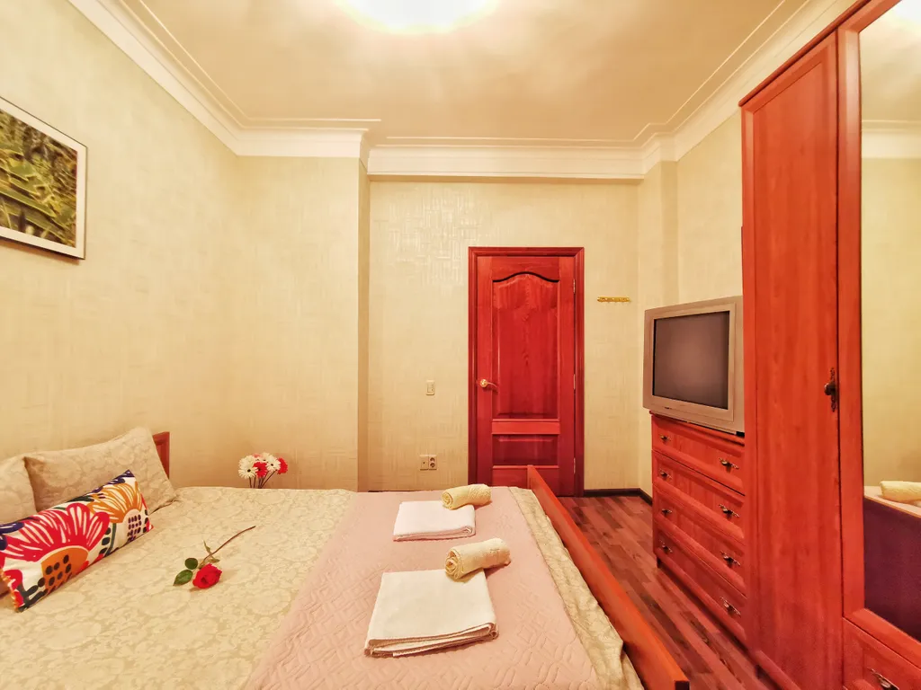 Квартира Квартира Уютный и просторный апартамент Апарт-Комфорт в центре — Ярославль