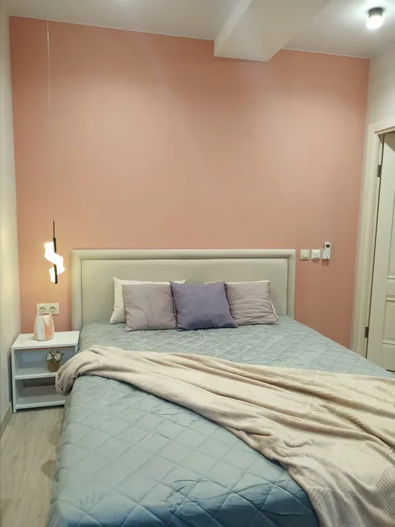 Квартира 2 спальни и гостиная, рядом с Сочи-Парком с парковкой, детской площадкой — аренда посуточно в Адлер