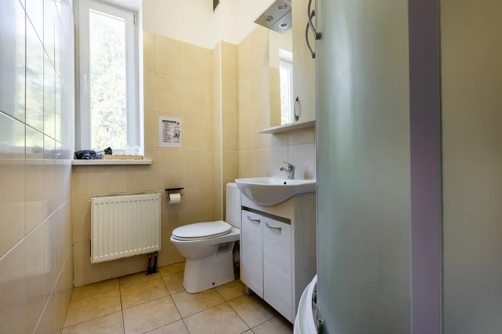 Коттедж с баней на дровах рядом с европарком