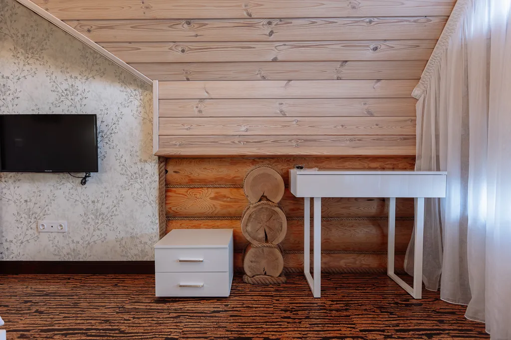 Шикарный дом из сруба с баней и бассейном