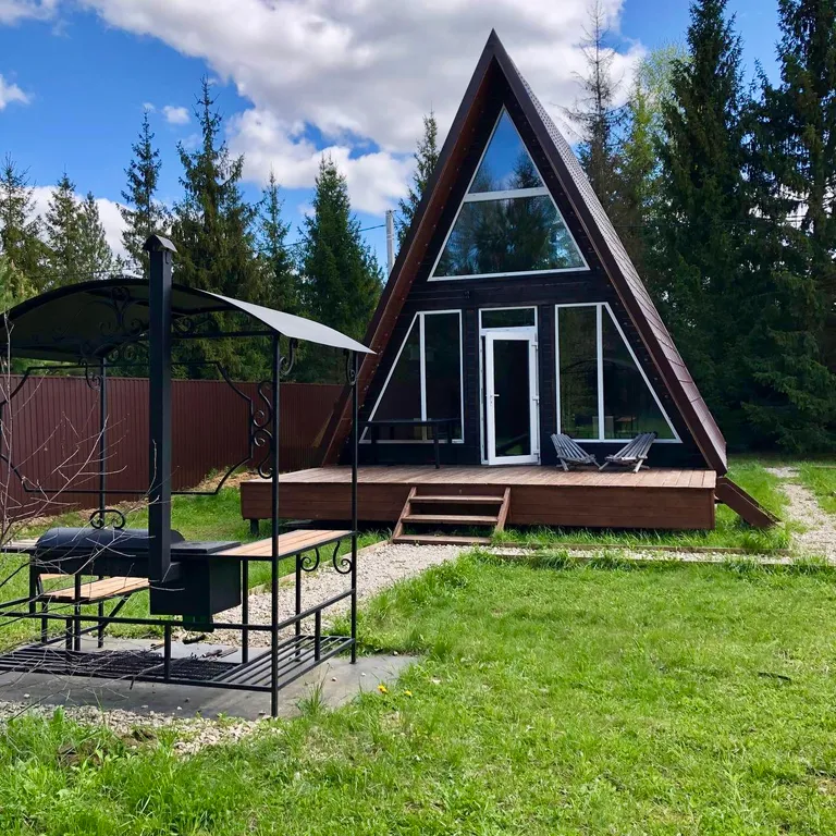 Уютный романтический домик А-фрейм