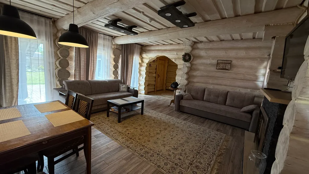 Домик у реки