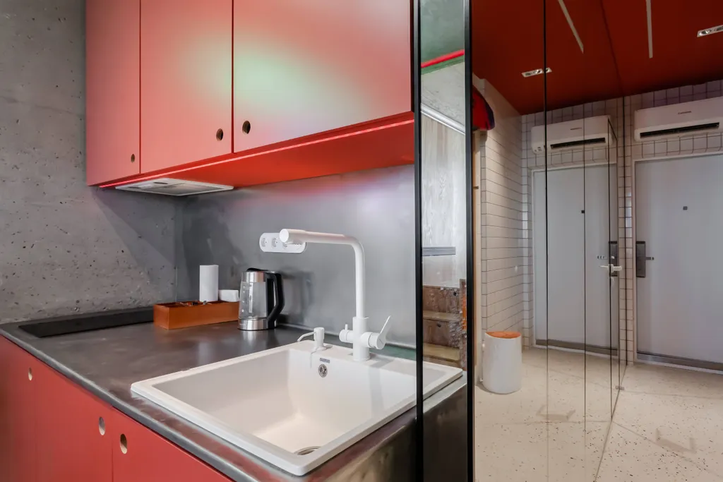 Уникальная студия с самым высоким подиумом