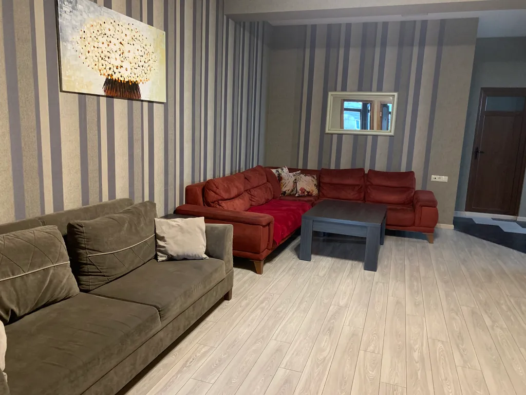 Большая квартира в старом городе