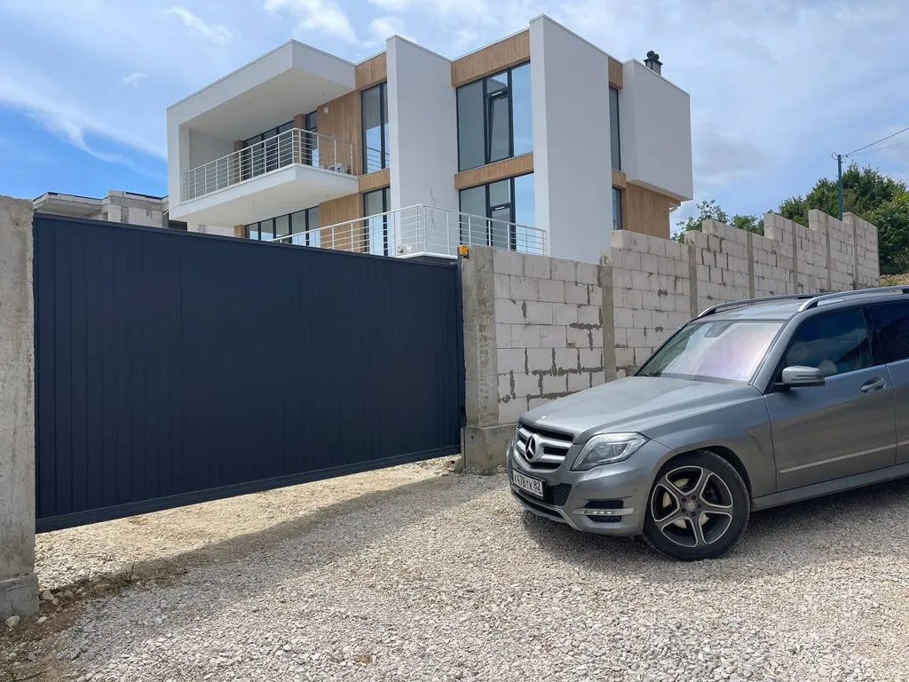 Квартира Квартира с террасой и видом на горы — Севастополь