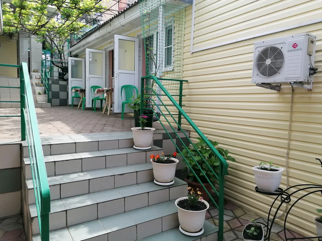 Уютная гостиница в центре около центрального пляжа